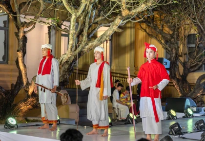 LAN TỎA GIÁ TRỊ DI SẢN VĂN HÓA CHĂM VỚI GIỚI TRẺ. TỪ CẦU NỐI HỌC ĐƯỜNG ĐẾN THỰC TIỄN