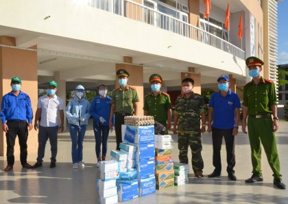 MÀU ÁO XANH TÌNH NGUYỆN CỦA CHI ĐOÀN BQL Di SẢN VĂN HÓA MỸ SƠN CHUNG TAY ĐẨY LÙI DỊCH BỆNH COVID TRÊN ĐỊA BÀN HUYỆN DUY XUYÊN