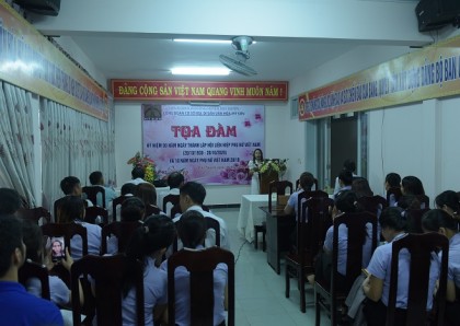 Tọa đàm kỉ niệm ngày phụ nữ Việt Nam 20/10