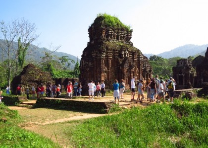 Mỹ Sơn - Điểm đến của khách Châu Âu