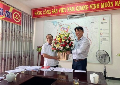 Huyện ủy, UBND huyện Duy Xuyên thăm,  chúc mừng Ngày Di sản văn hóa Việt Nam 23-11