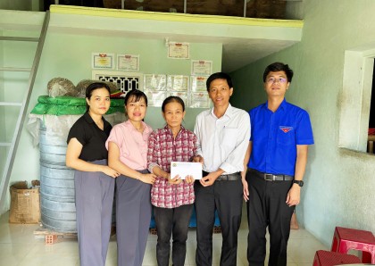 Hỗ trợ hộ nghèo thoát nghèo bền vững