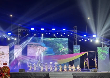 PHÒNG VĂN HÓA VÀ NGHỆ THUẬT BIỂU DIỄN THÀNH CÔNG CHƯƠNG TRÌNH NGHỆ THUẬT LỄ HỘI BÀ THU BỒN – DI SẢN  VĂN HÓA PHI VẬT THỂ QUỐC GIA  “DÒNG THIÊNG THU BỒN – HUYỀN THOẠI VÀ KHÁT VỌNG”