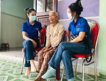 TUỔI TRẺ BAN QUẢN LÝ VỚI CHƯƠNG TRÌNH UỐNG NƯỚC NHỚ NGUỒN