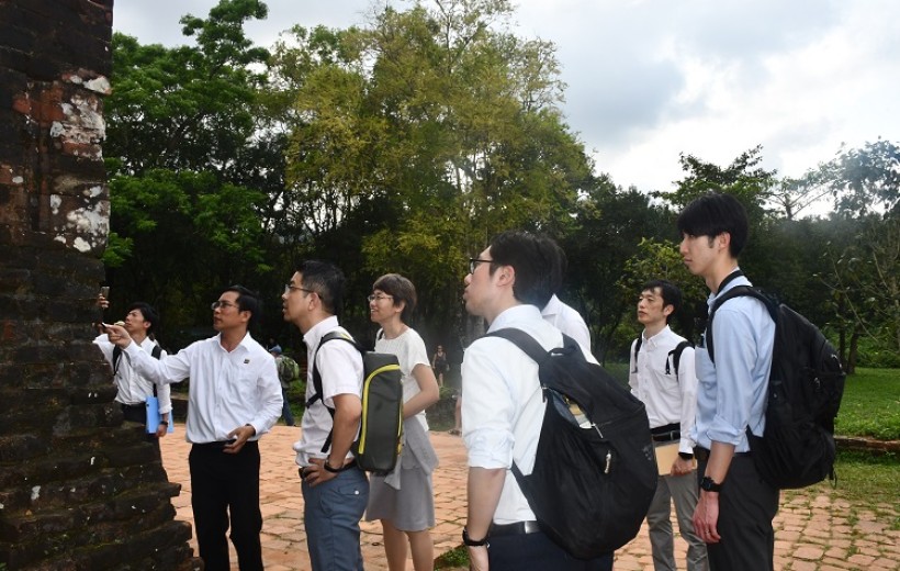 Ban Quản lý làm việc với Đoàn Nhật Bản vào chiều ngày 6/3/2025