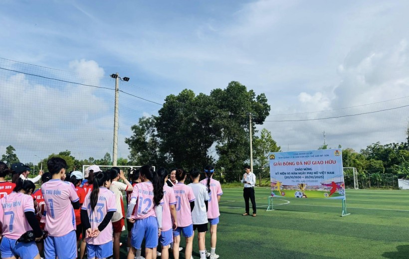 SÔI NỔI HOẠT ĐỘNG BÓNG ĐÁ NỮ GIAO HỮU  VÀ BỮA CƠM CÔNG ĐOÀN CHÀO MỪNG NGÀY PHỤ NỮ VIỆT NAM 20/10 
